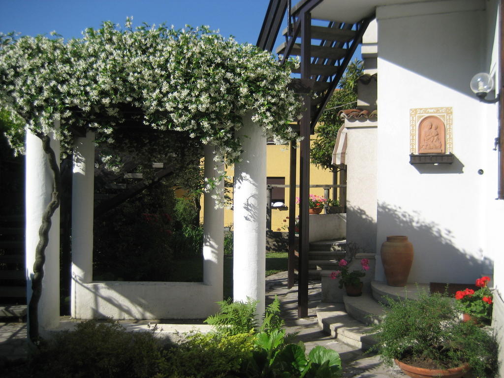 B&B Le Colombine Abbadia Lariana Dış mekan fotoğraf